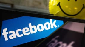 Les salariés de Facebook vont être incités à surfer sur le web en 2G trois jours par semaine. 