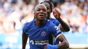 Moises Caicedo célébrant son but fantastique inscrit contre Bournemouth, le 19 mai 2024