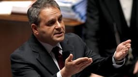 Dans un entretien au Parisien, Xavier Bertrand estime que rien n'est joué pour l'élection présidentielle de 2012 en France, qui sera un scrutin particulier en raison de la crise et pour laquelle Nicolas Sarkozy conserve toutes ses chances malgré son retar
