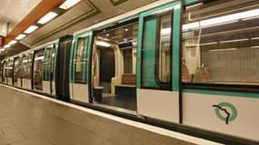Une centaine de jeunes voleuses disant s'appeler "Hamidovic" auraient été arrêtées dans le métro parisien depuis 1 mois.