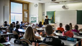 Des dessins d'enfants dans une école de Mulhouse, dans le Haut-Rhin. (photo d'illustration)