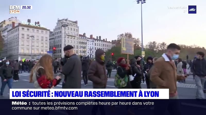 Loi "sécurité globale": nouvelle manifestation dans le calme ce samedi à Lyon, avec quelques heurts en fin de cortège