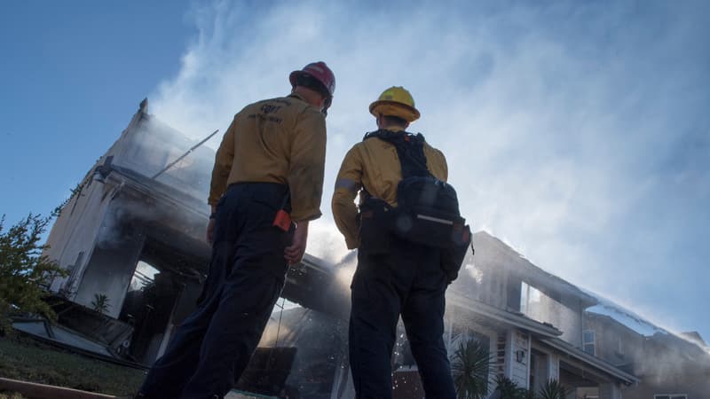 Des pompiers en Californie.