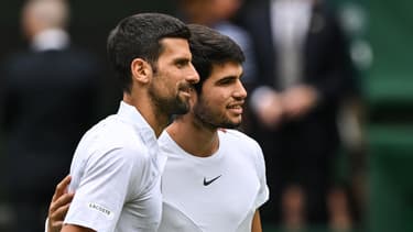 Novak Djokovic et Carlos Alcaraz lors de la finale de Wimbledon, le 16 juillet 2023.