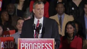 Le démocrate et nouveau maire de New York Bill de Blasio, mardi soir, après sa victoire.