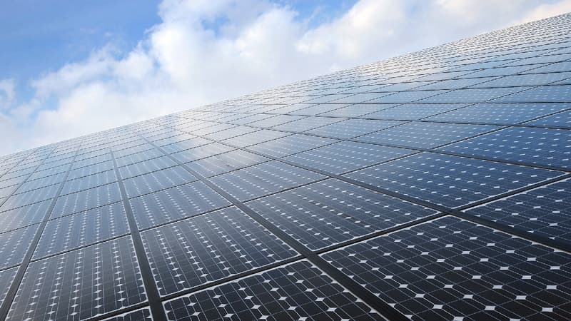 Les capacités solaires françaises pourraient atteindre 11.000 MW en 2017, à condition que les appels à projets soient confirmés par le ministère de l'Écologie. 
