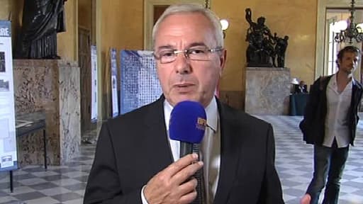 Jean Leonetti, l'auteur de la loi de 2005 sur la fin de vie a été chargé avec le député PS Alain Claeys d'aménager ce texte.