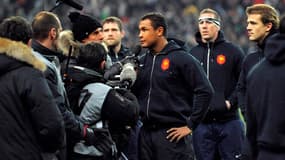 Thierry Dusautoir et ses hommes au moment du report de la rencontre