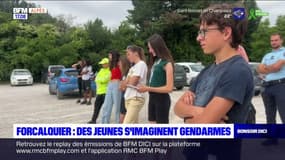 Forcalquier: des jeunes s'imaginent gendarmes