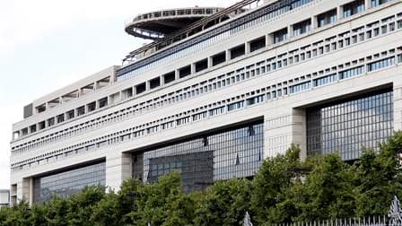 Le ministère de l'Economie et des Finances a été la cible d'une attaque informatique qui visait 150 ordinateurs sur les 10.000 que compte Bercy. /Photo d'archives/REUTERS/Charles Platiau