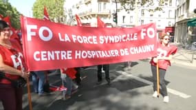 Retraites: des milliers de personnes dans le défilé parisien de FO
