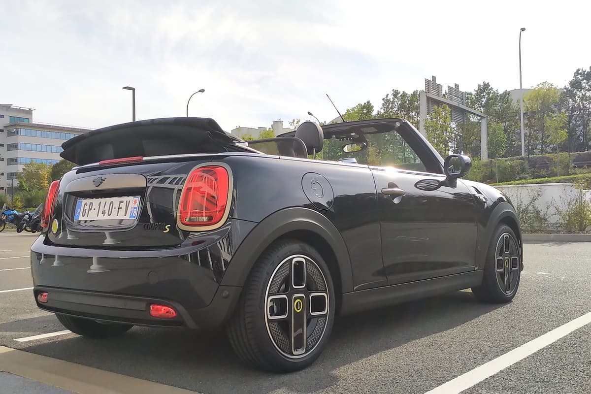 Mini Cooper Se Cabriolet Cheveux Au Vent Dans Le Silence Lectrique L Actualit Fran Aise En