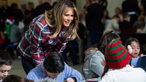 Melania Trump lors d'une distribution de cadeaux de Noël à Washington, le 11 décembre 2018