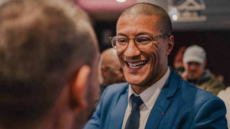 "Nous sommes majoritaires": Karim Bouamrane se déclare candi