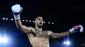 Le Français Tony Yoka a conservé son titre de champion de l'Union européenne des poids lourds en battant le Croate Petar Milas par arrêt de l'arbitre à la 7e reprise, le 10 septembre 2021 sur le central de Roland-Garros