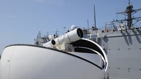 L'arme laser, temporairement installée dans un navire à San Diego (Etats-Unis), le 30 juillet 2012.