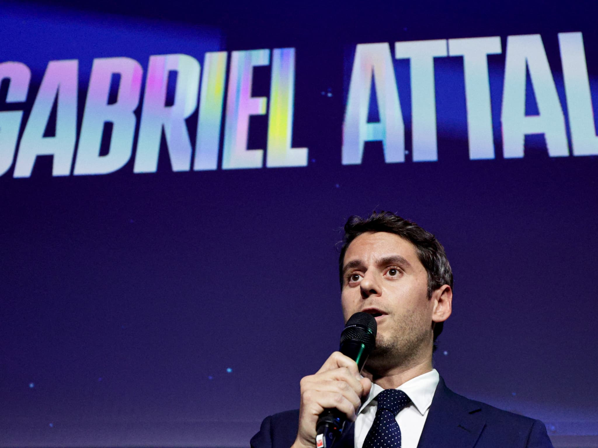Un livre, un programme en construction mais pas encore de candidature:  pourquoi Gabriel Attal patiente encore avant de se lancer pour la  présidentielle