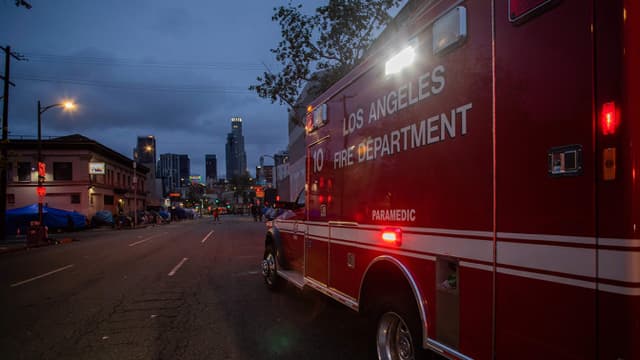 EN VIDEO - Les démineurs ratent leur intervention: au moins 17 blessés lors d'une explosion à Los Angeles