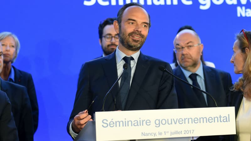 Le Premier ministre Edouard Philippe aux côtés des ministres, le 1er juillet 2017 à Nancy (Meurthe-et-Moselle). 