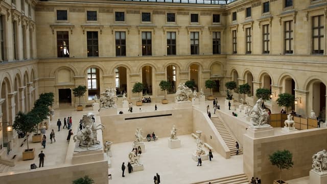 Le musée attend désormais l'avis des restaurateurs sur les œuvres endommagées. 