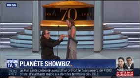 Après avoir reçu un Emmy Award, le réalisateur Glenn Weiss a demandé sa compagne en mariage