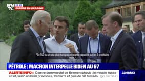 Quand Emmanuel Macron interpelle Joe Biden devant les caméras, pour discuter de la stratégie sur le pétrole