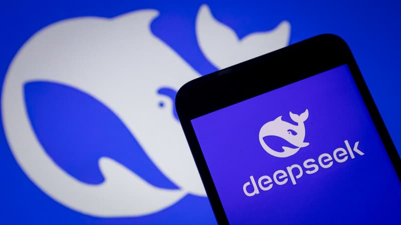 Deepseek, Minimax... Après des débuts en fanfare, les IA chinoises sont confrontées à des choix stratégiques moins rémunérateurs, mais qui pourraient leur assurer "une plus grande résilience que les Etats-Unis"