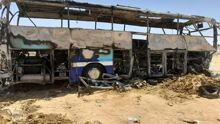 Dix personnes, dont quatre Français, ont été tuées dans un accident de car à Assouan, en Egypte, le 13 avril 2022