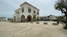 La place des Gitans, aux Saintes-Maries-de-la-Mer, le 13 mai 2022.