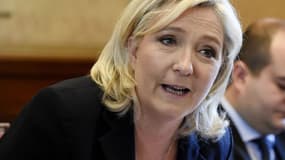 Marine Le Pen craint que la France "perde Mayotte" si le gouvernement "continue comme ça" 