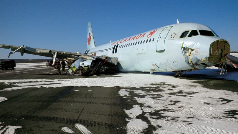 Un avion d'Air Canada a perdu son train d'atterrissage, alors qu'il approchait de la piste, à Halifax, au Canada, dimanche 29 mars.