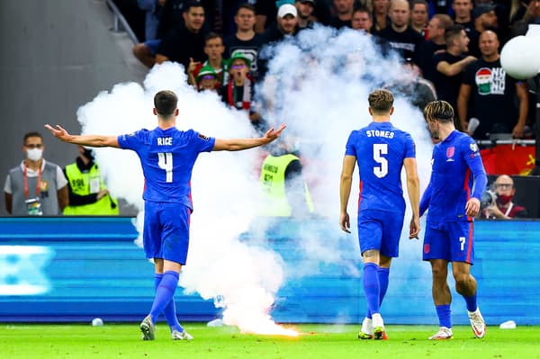 Le match Hongrie-Angleterre dans une ambiance délétère