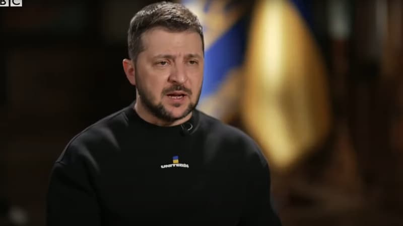 Ukraine: Zelensky reconnaît que la situation autour de Bakhmout est 
