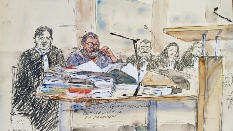 Croquis d'audience du 8 septembre 2025 montrant l'ancien anesthésiste Frédéric Pechier (2e g) et son avocat Randall Schwerdorffer (g) dans la salle du palais de justice de Besançon, dans le Doubs