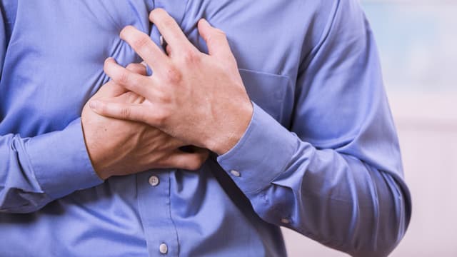 Une étude suédoise observe une hausse de 37 % du risque d'infarctus le 24 décembre au soir