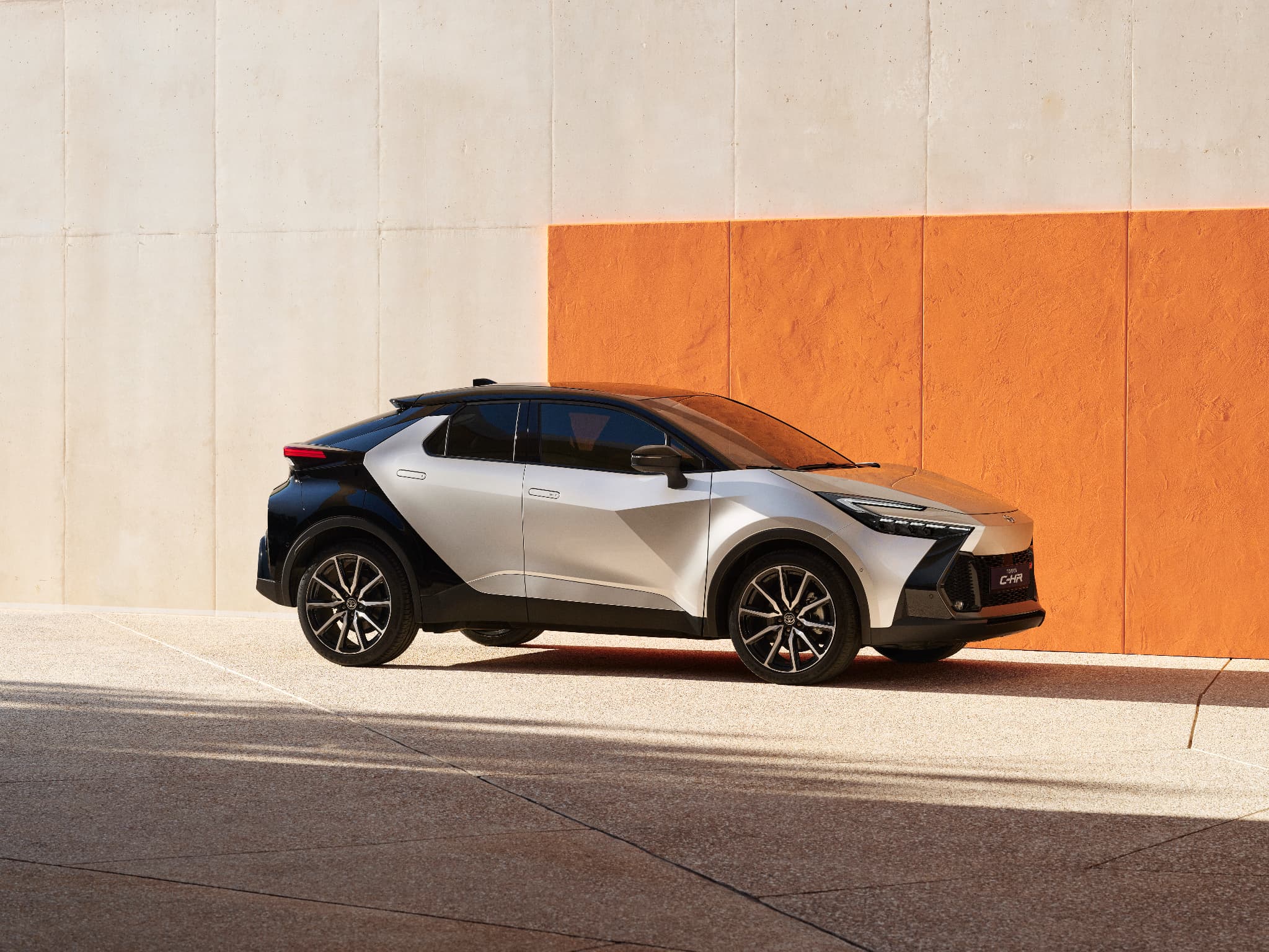 Toyota dévoile son nouveau C-HR, son petit SUV best-seller