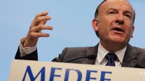 Dans une interview croisée à paraître samedi dans l'hebdomadaire Marianne, les nouveaux patrons du Medef et de de la CGT, Pierre Gattaz et Thierry Lepaon, se découvrent des convergences et souhaitent notamment de concert une remise à plat des aides publiq