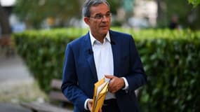 Thierry Mariani (RN) lors d'un débat télévisé à Aix en Provence le 16 juin 2021