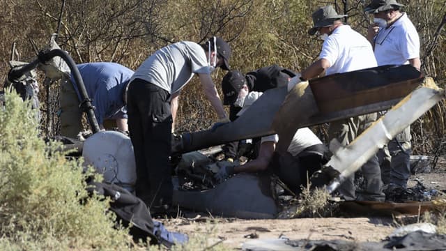 Des enquêteurs français sur les lieux du crash en mars dernier, à La Rioja en Argentine.