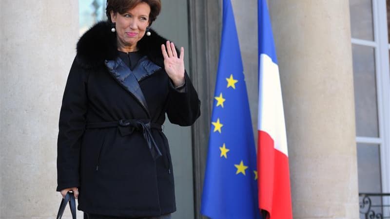 La ministre de la Cohésion sociale, Roselyne Bachelot, ne briguera pas un nouveau mandat de député lors des prochaines législatives. Elle se dit en revanche prête à participer "activement" à la campagne de Nicolas Sarkozy, qui devrait annoncer d'ici quelq