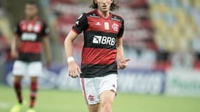 Filipe Luis avec le maillot de Flamengo