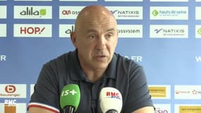Racing 92 - Laurent Travers explique le choix de prendre Mike Prendergast