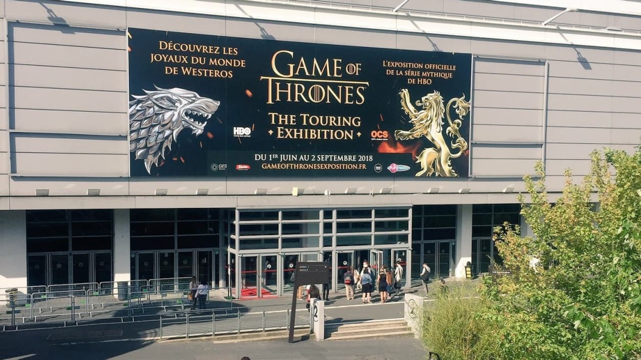 L'entrée de l'Exposition Game Of Thrones à Porte de Versailles, à Paris L'entrée de l'Exposition Game Of Thrones à Porte de Versailles, à Paris