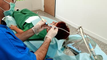 La Sécu s'achemine vers la signature d'une nouvelle convention avec les syndicats de dentistes. (image d'illustration)