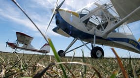 Des ULM exposés le 1er septembre 2006 à l'aéroport de Blois