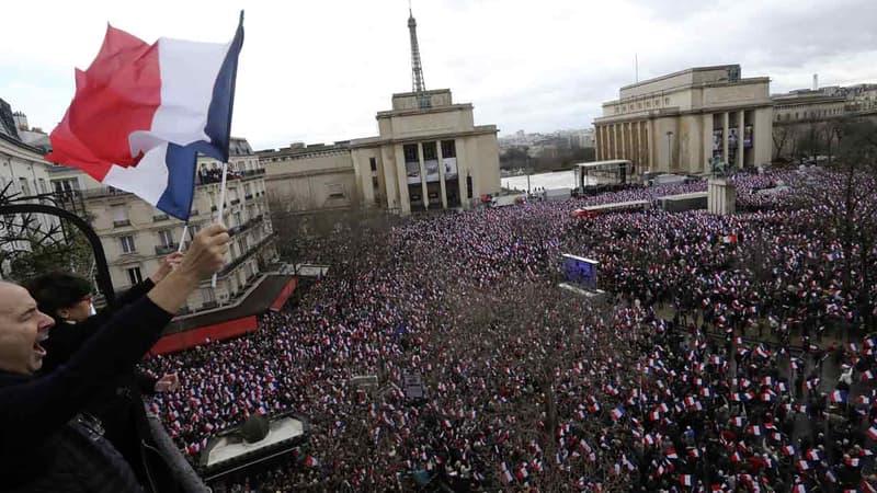 La place du Trocadéro, ce dimanche.