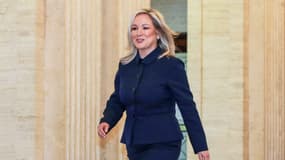 La première ministre désignée d'Irlande du Nord, Michelle O'Neill du Sinn Fein, arrive aux édifices du Parlement, siège de l'Assemblée d'Irlande du Nord, à Stormont le 3 février 2024.