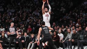 Max Strus face aux Nets de Brooklyn.