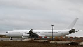 L'Airbus A340 transportant 303 Indiens, sur le tarmac de l'aéroport de Vatry, dans la Marne, le 23 décembre 2023