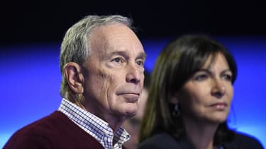 Le milliardaire (et ex-maire de New York) Michael Bloomberg, en compagnie d'Anne Hildago en décembre 2015 à Paris lors de la COP21 (image d'illustration)